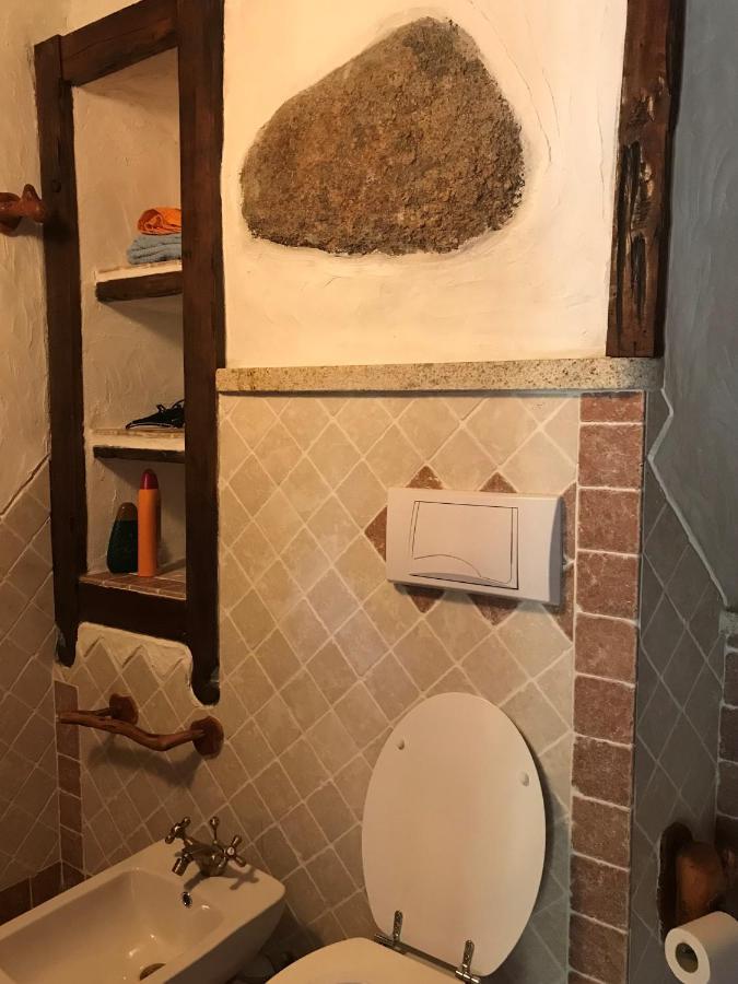 Li Casacci Bed & Breakfast Arzachena Exterior photo